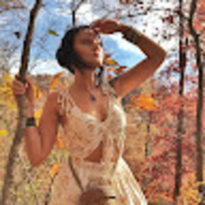 Meet your Posher, Leah